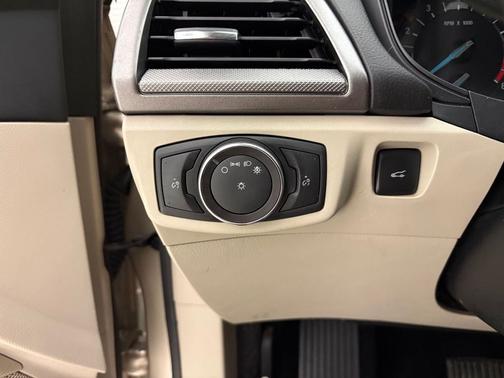 Gold 2018 Ford Fusion SE