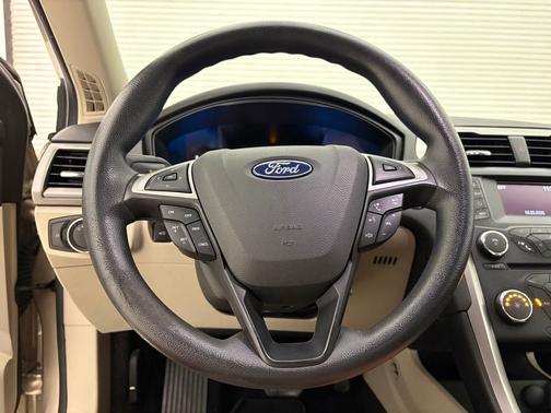 Gold 2018 Ford Fusion SE