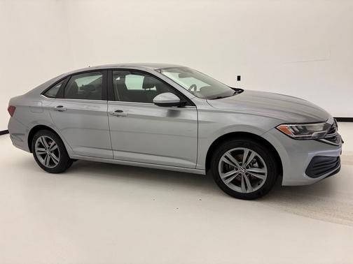 Silver 2024 Volkswagen Jetta 1.5T SE