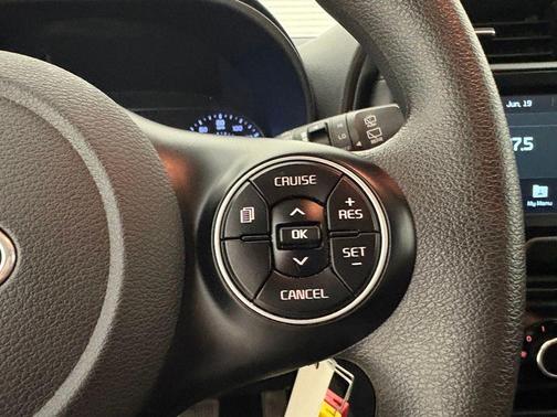Sparkling Silver 2021 Kia Soul LX