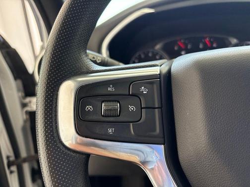 Summit White 2022 Chevrolet Blazer 2LT