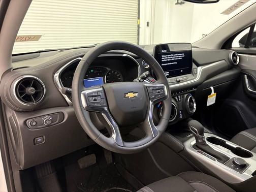 Summit White 2026 Chevrolet Blazer 2LT