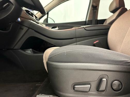 Black 2022 Hyundai SANTA FE SEL