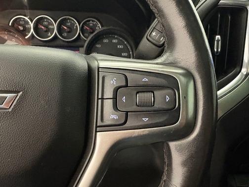 CAJUN RED TINTCOAT 2020 Chevrolet Silverado 1500 RST