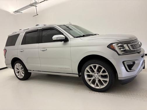 Silver 2018 Ford Expedition Platinum