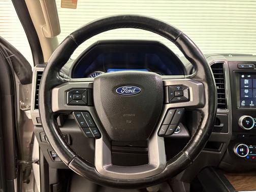 Silver 2018 Ford Expedition Platinum