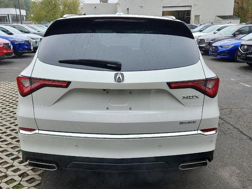 2022 Acura MDX Advance