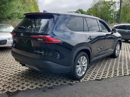 2024 Toyota Grand Highlander Platinum