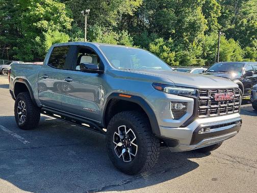 2024 GMC Canyon AT4X