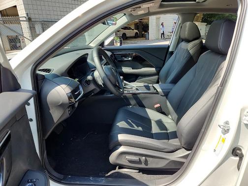 Platinum White Pearl 2026 Acura ADX Base