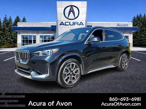 Black Sapphire Metallic 2025 BMW X1 xDrive28i
