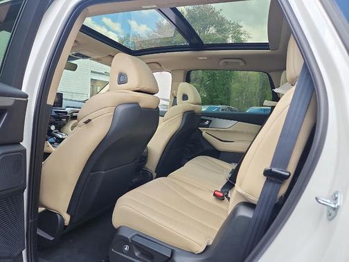 Platinum White Pearl 2026 Acura MDX Base