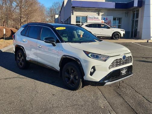 2019 Toyota RAV4 Hybrid XSE