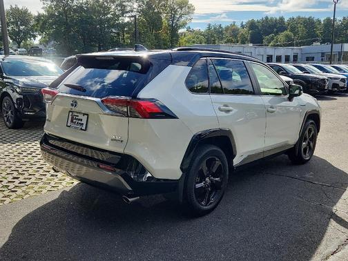 2019 Toyota RAV4 Hybrid XSE