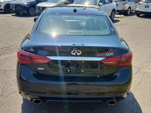 Black Obsidian 2021 INFINITI Q50 3.0t LUXE