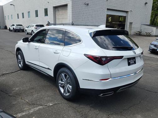 Platinum White Pearl 2026 Acura MDX Base