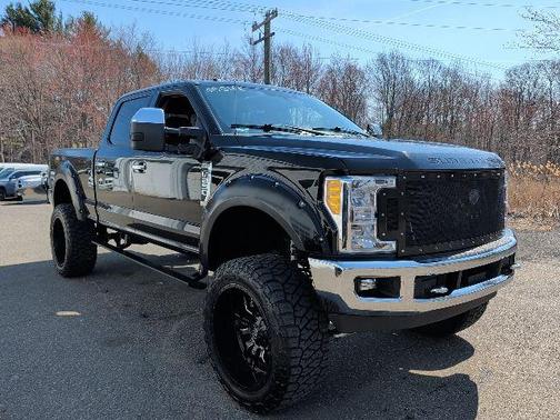 Shadow Black 2017 Ford F-250 Lariat