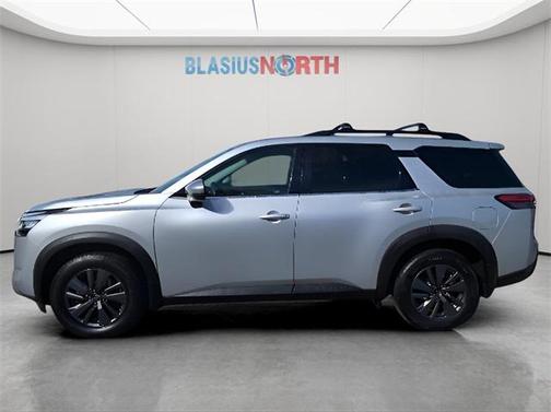 2022 Nissan Pathfinder SV 4WD