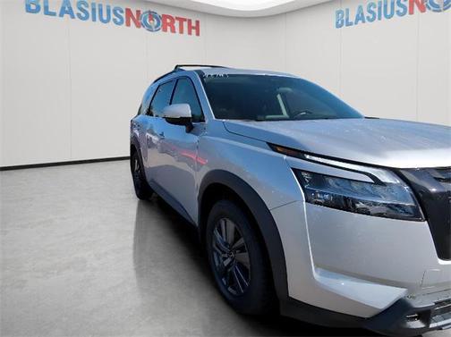 2022 Nissan Pathfinder SV 4WD