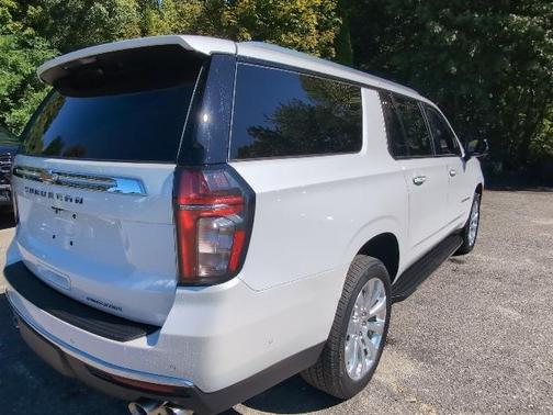 2024 Chevrolet Suburban Premier