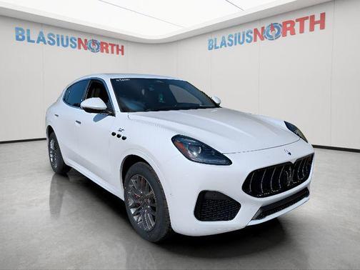 Bianco 2023 Maserati Grecale GT