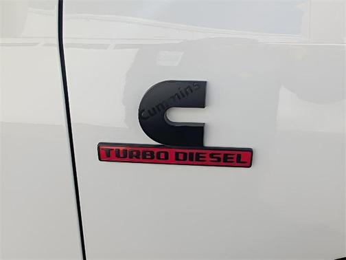 2024 RAM 3500 Tradesman Crew Cab 4x4 6'4' Box