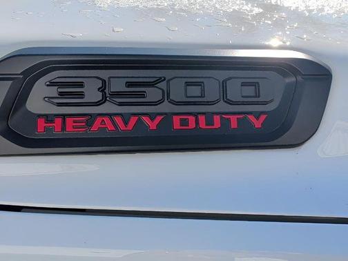 2024 RAM 3500 Tradesman Crew Cab 4x4 6'4' Box