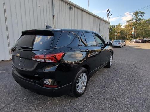 2023 Chevrolet Equinox LS