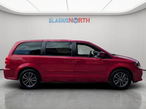 Redline 2 Coat Pearl 2014 Dodge Grand Caravan SXT