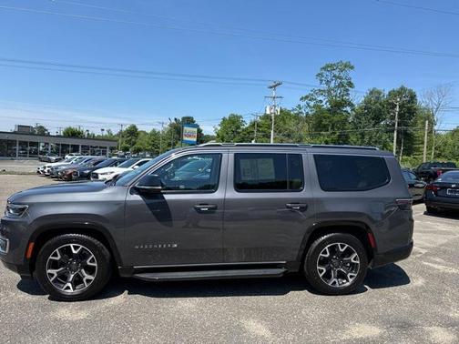 2023 Jeep Wagoneer Series III 4x4