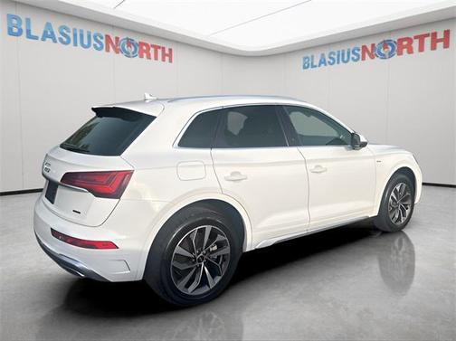 2023 Audi Q5 45 S line Premium Plus