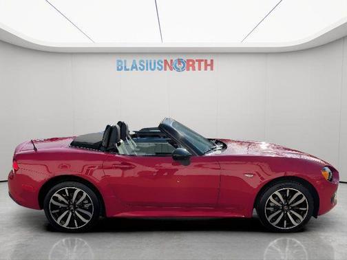 2019 FIAT 124 Spider Base