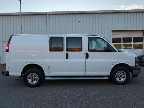 2024 GMC Savana 2500 Work Van