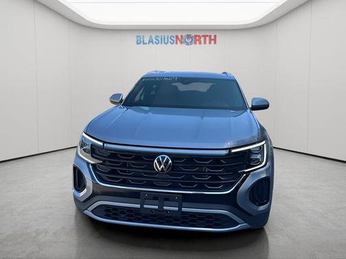 2024 Volkswagen Atlas Cross Sport 2.0T SE w/Technology 4MOTION