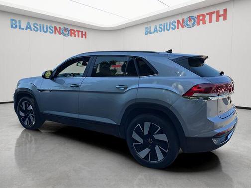 2024 Volkswagen Atlas Cross Sport 2.0T SE w/Technology 4MOTION