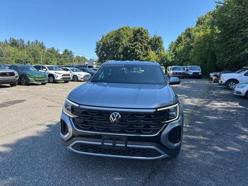 2024 Volkswagen Atlas Cross Sport 2.0T SE w/Technology 4MOTION