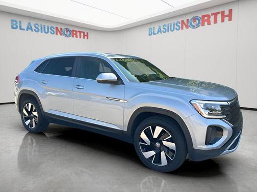 2024 Volkswagen Atlas Cross Sport 2.0T SE w/Technology 4MOTION