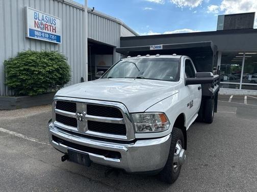 2018 RAM 3500 Tradesman/SLT