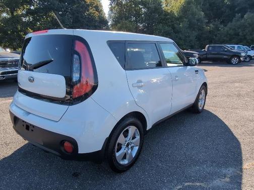 2017 Kia Soul Base