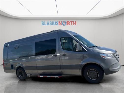2022 Mercedes-Benz Sprinter 4500 High Roof V6
