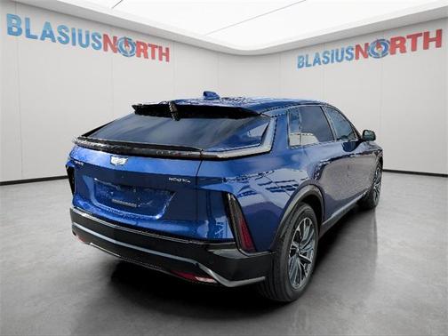 2024 Cadillac LYRIQ Sport