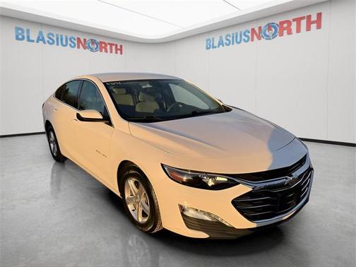 2022 Chevrolet Malibu FWD LT