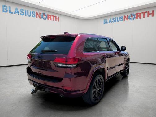 Velvet Red Pearlcoat 2018 Jeep Grand Cherokee Altitude