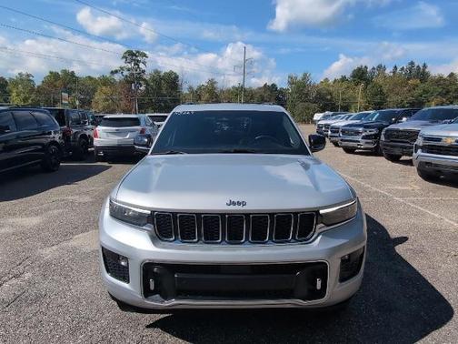 2022 Jeep Grand Cherokee Overland