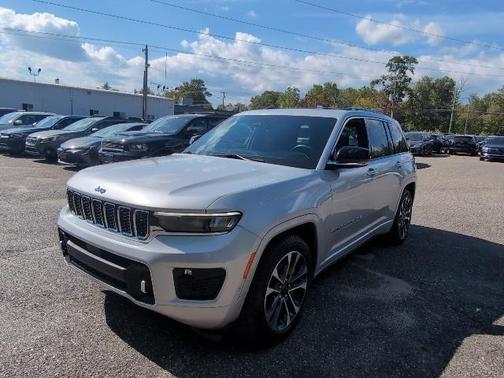 2022 Jeep Grand Cherokee Overland