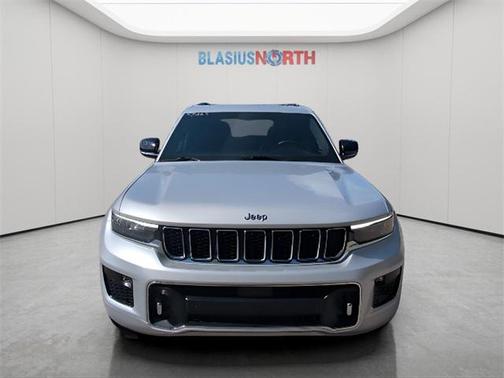 2022 Jeep Grand Cherokee Overland