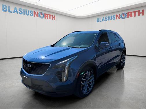 Wave Metallic 2021 Cadillac XT4 Sport