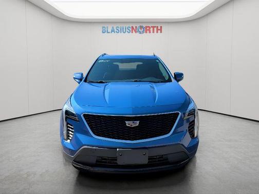 Wave Metallic 2021 Cadillac XT4 Sport