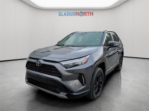2025 Toyota RAV4 Hybrid SE