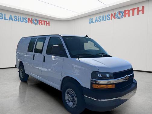 2024 Chevrolet Express 2500 RWD 2500 Regular Wheelbase WT